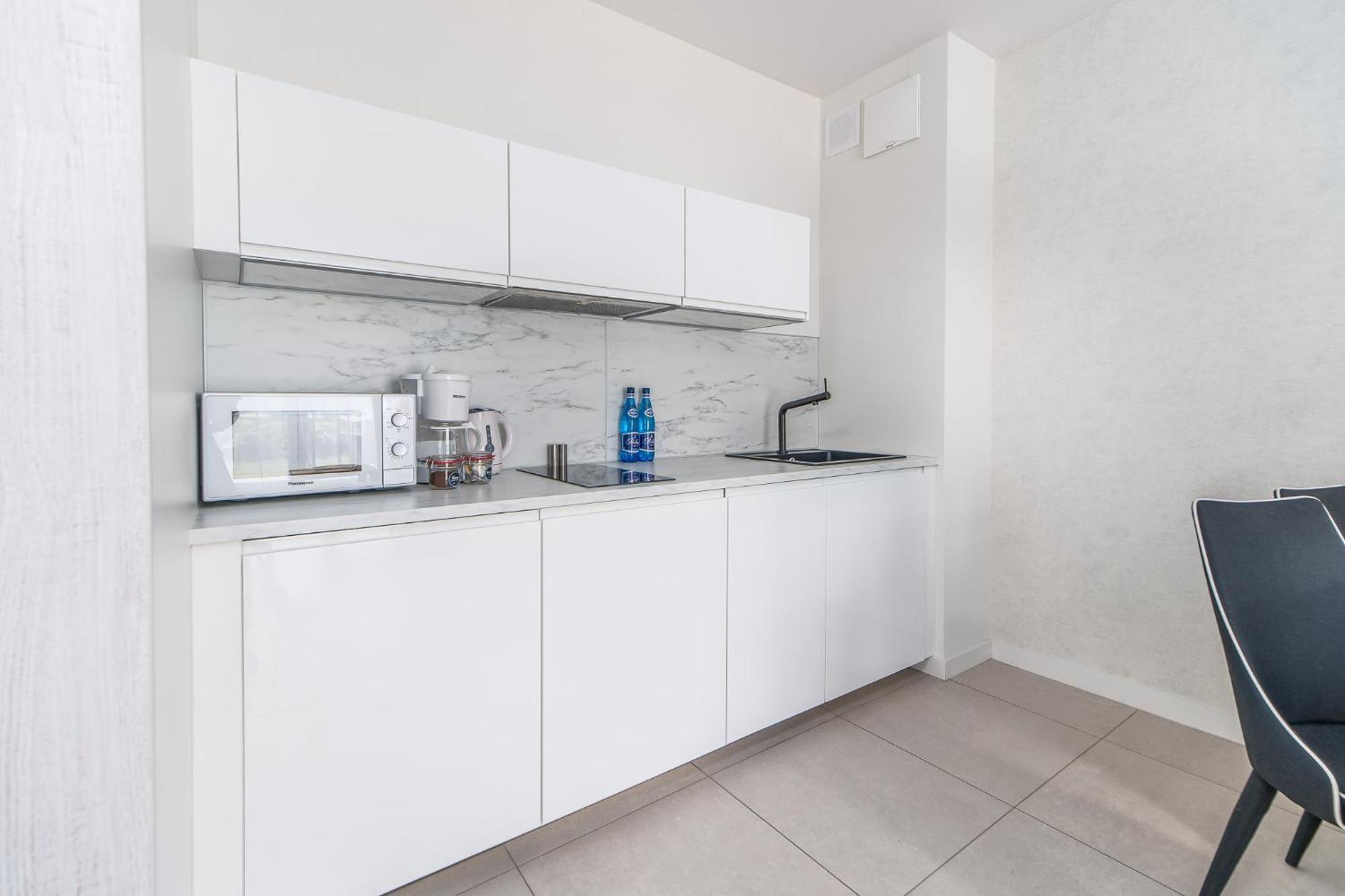Bel Mare Lux Apartment B105 With Patio Garden By Noclegi Renters Miedzyzdroje Exterior foto